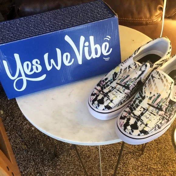 BRAND NEW, NEVER WORN! We Vibe Slip ons in Graphic Graffiti - Picture 12 of 12